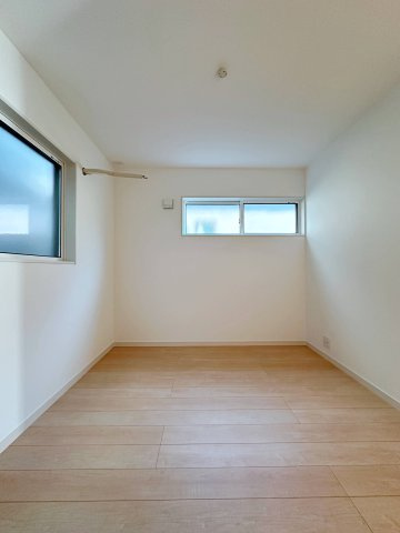 西区庚午中1丁目 No.3の洋室|5.3帖の洋室☆