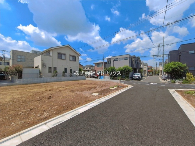練馬区大泉学園町6丁目　新規開発分譲地　土地30坪～35坪　8家族様限定の前面道路含む現地写真