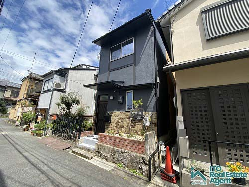 岡崎天王町 中古テラスの外観