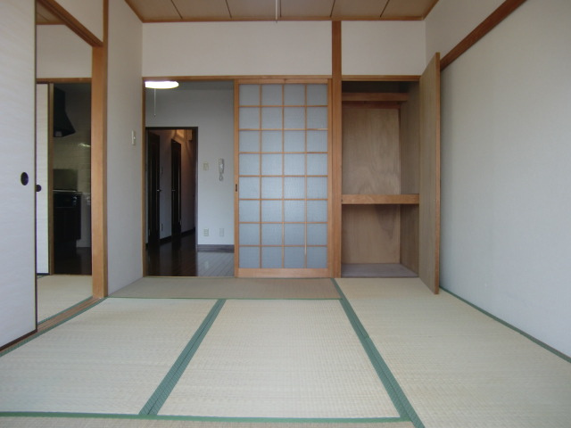 ヴィエント信和の内装