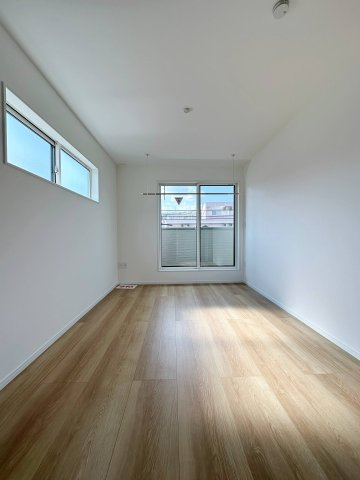 西区古江新町の洋室|広々とした6帖の主寝室☆