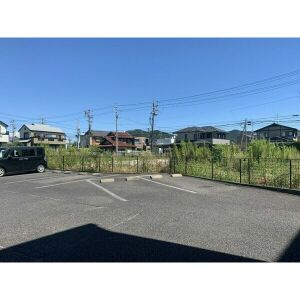 ファミリーハウス　北之門の駐車場