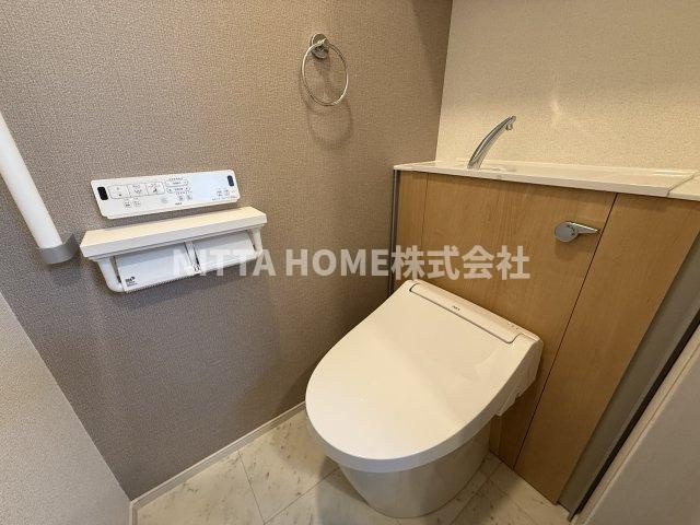 グラース・カーサのトイレ|タンクレストイレにはウォシュレットあり♪