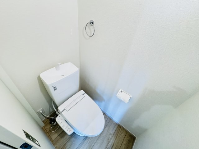 市川市北国分３丁目新築戸建（北国分８期）のトイレ|温水洗浄暖房便座つきトイレ