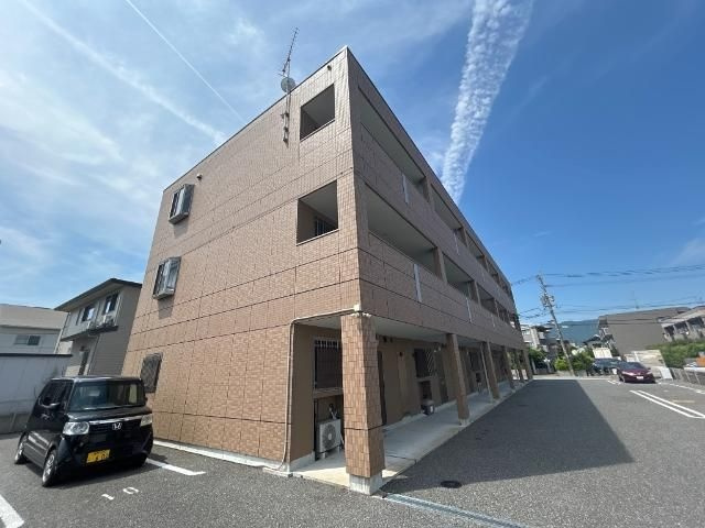 クレストール絆の外観