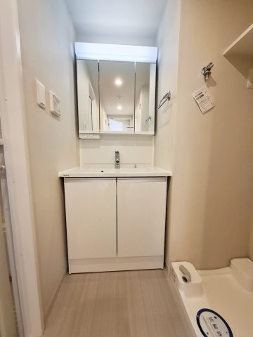 La　Douceur西宮北口の洗面所