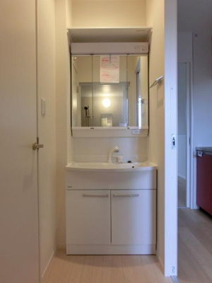 【洗面所】 | シャブラン | 明るい洗面所です