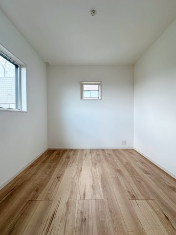 西区己斐東2丁目の洋室|5.3帖の洋室☆