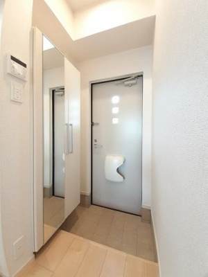 【玄関】 | プレステージ花ずいＨ | 落ち着いた玄関です