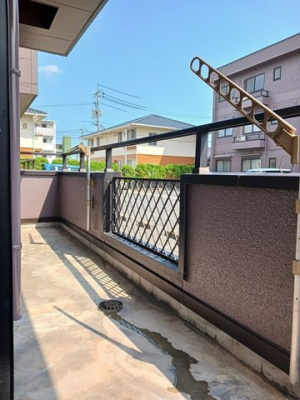 【バルコニー】 | パルテールⅡ | お洗濯にも便利なバルコニー付き