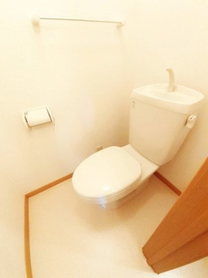 【トイレ】 | ジュラーレⅠ | ゆったりとした空間のトイレです