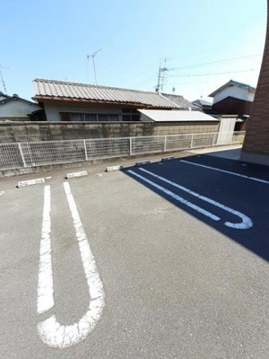 【駐車場】 | オフショアＳ | 駐車場に車を止められます