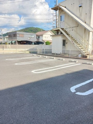 【駐車場】 | サンジャルダン | 駐車場完備です