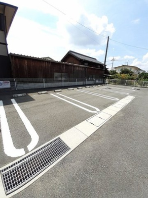 【駐車場】 | リアンジュ | 駐車スペースもあります