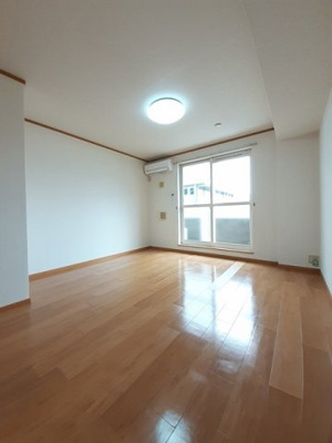 【内装】 | グリーンビレッジＡ棟 | 明るい室内です