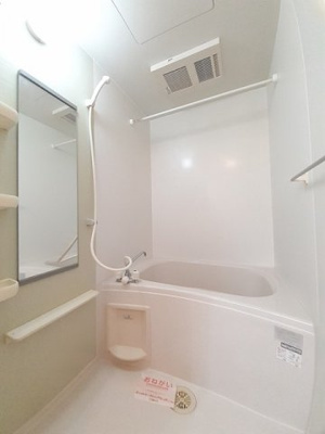 【浴室】 | グリーンビレッジＡ棟 | 日々の暮らしに欠かせないお風呂です