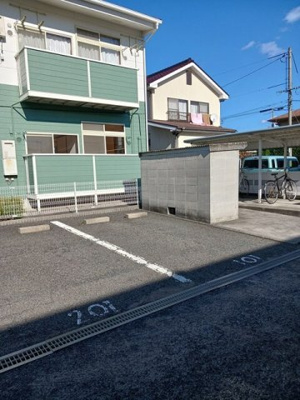 【駐車場】 | ニューシティサンライズ | 駐車スペースもあります