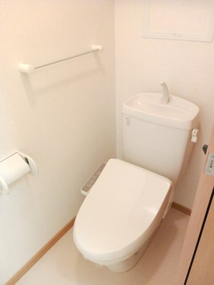 【トイレ】 | カルムメゾン | 清潔感のあるトイレです