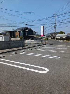 【駐車場】 | ライム１７ | 駐車場完備です