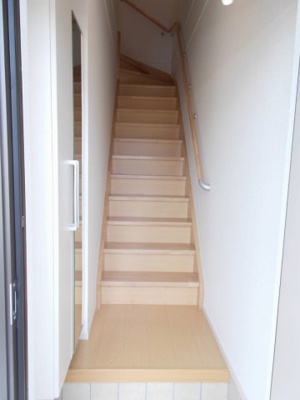 【玄関】 | リバーサイド２ | ゆったりとした玄関です