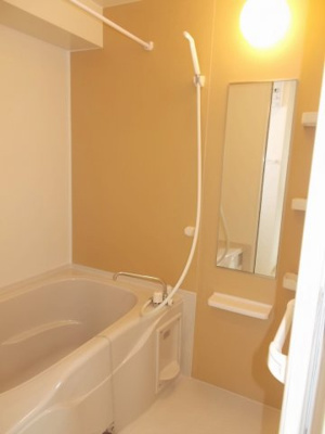 【浴室】 | リバーサイド２ | 落ち着いた空間のお風呂です