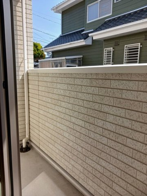 【バルコニー】 | ピースフル平島 | 落ち着いた時間を過ごせるバルコニーです