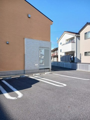 【駐車場】 | ニューハピネス | カースペースがあります