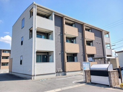 【外観】 | リバーサイド | 外観もきれいです