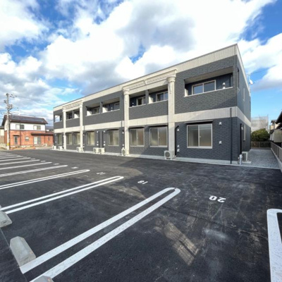 【外観】 | アミスタ | 外観写真（昼）