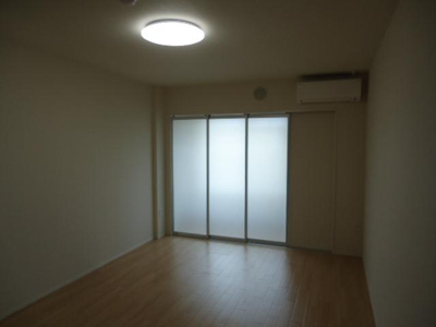 【内装】 | アミスタ | 洋室