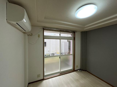 【内装】 | アドバンス | 洋室