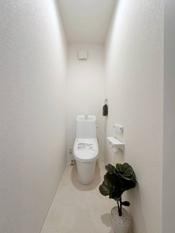 西区山田新町1丁目のトイレ|1階ウォシュレットトイレ☆
各階にウォシュレットトイレがついています♪