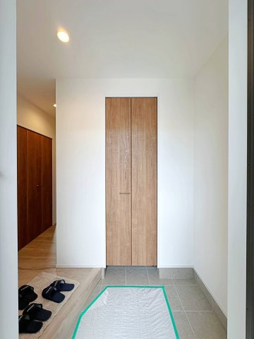 西区山田新町1丁目の玄関|広々とした玄関ホール☆