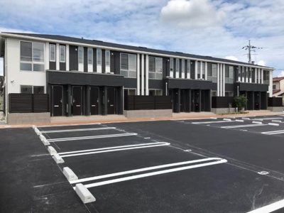 【外観】 | ウィステリア | 外観写真（昼）