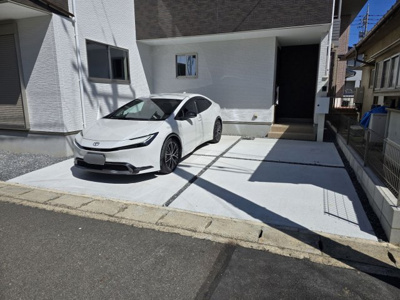 【駐車場】 | 山崎一戸建て | 駐車場に車を止められます