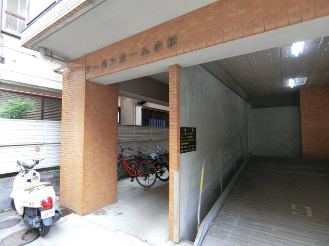 アーバンホーム小杉のエントランス