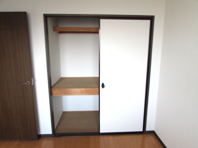 ルシェール小林の収納|※同建物の類似写真となります。