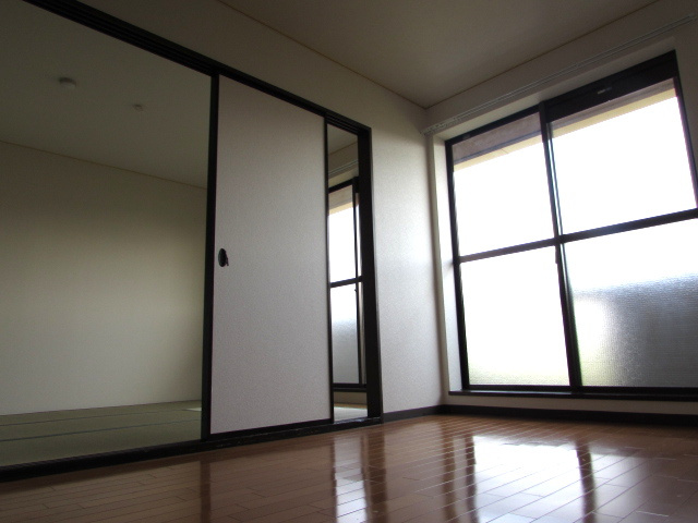 ルシェール小林の内装|※同建物の類似写真となります。