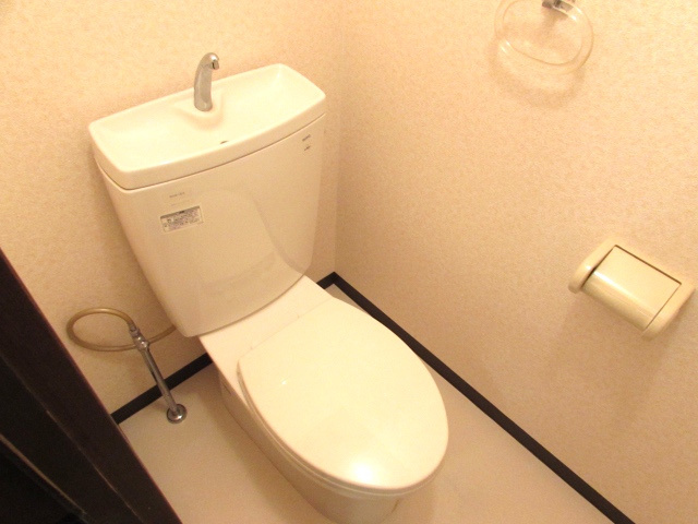 ルシェール小林のトイレ|※同建物の類似写真となります。