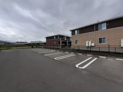 【駐車場】 | メビウス伊万里Ｃ