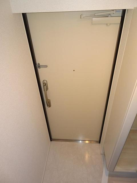 プレシャスワン錦糸町の玄関