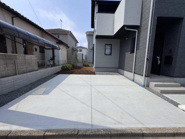 市川市中国分５丁目新築戸建（中国分８期）の駐車場|駐車スペース・並列2台駐車可