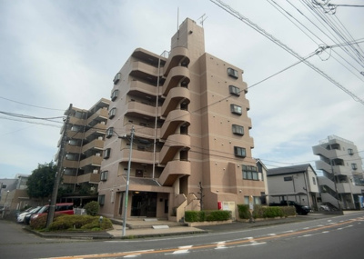 【外観】 | メゾン橋本 | マンションの外観は非常に重要なポイントです！外観の善し悪しは資産価値に大きな影響を与えます。外観のいいマンションを購入することで、高値で売却がしやすく、買い手が見つかりやすいというメリットがあります。