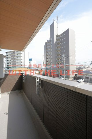 D－ROOM＋西町【キャッシュバック対象物件】のバルコニー|暖かな日差しのふりそそぐバルコニー