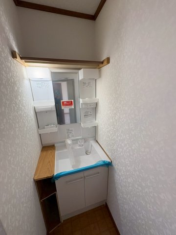 武佐1丁目18貸家の独立洗面台