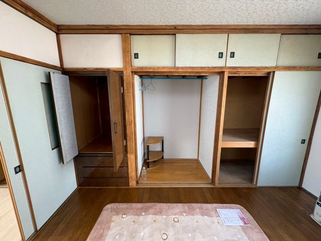 武佐1丁目18貸家の収納