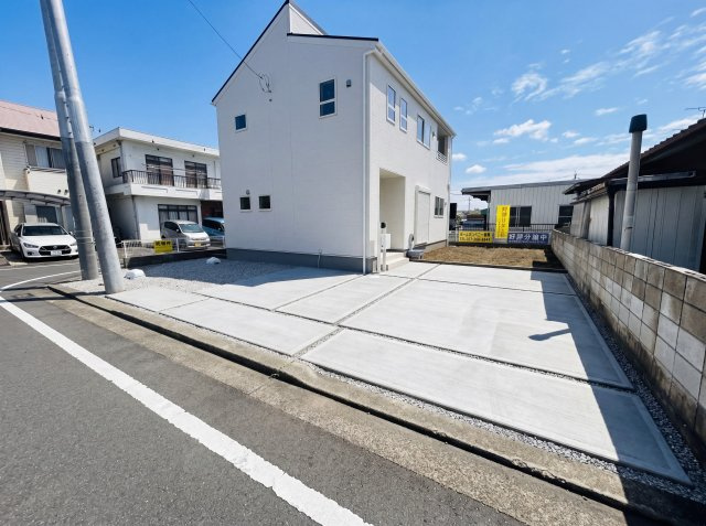 新築　高崎市町屋町第2　Livele Garden.S　１号棟の駐車場|現地写真　駐車スペースは2台分可能です！
