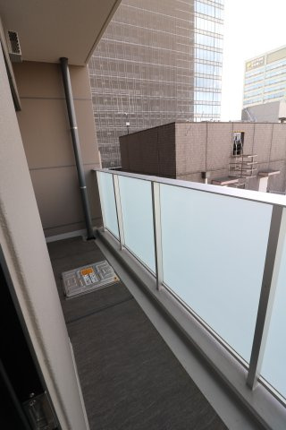 【バルコニー】