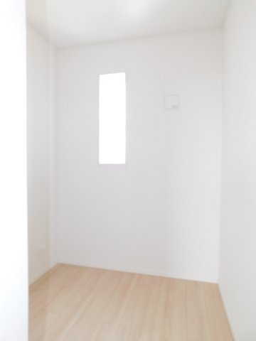 愛西市落合町中河原の新築一戸建の収納|◇テレワークルーム◇　　ワークスペースや収納など用途に利用できます！