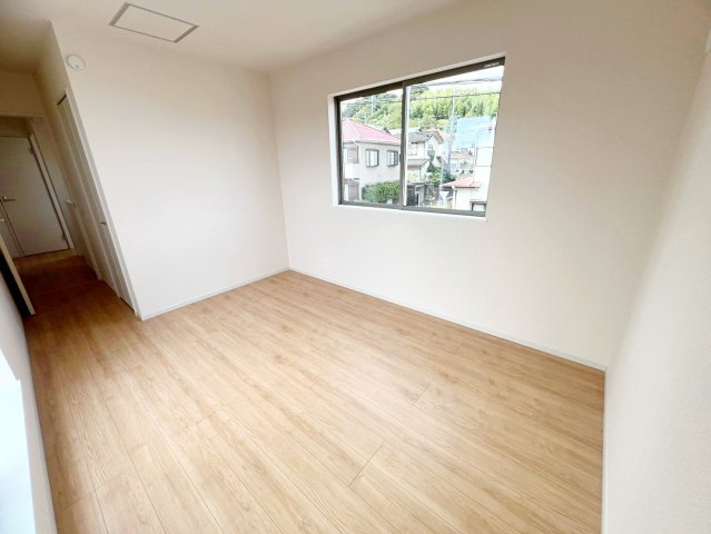 藤枝市瀬古4期／の洋室